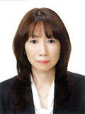 会長　宮城　悦子